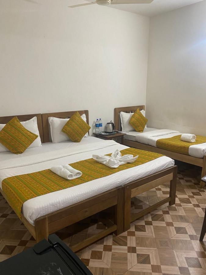 Baga Beach Prime Hotel Buitenkant foto