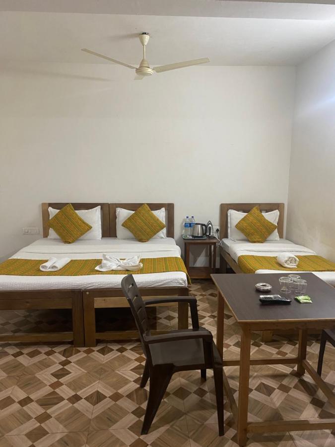 Baga Beach Prime Hotel Buitenkant foto