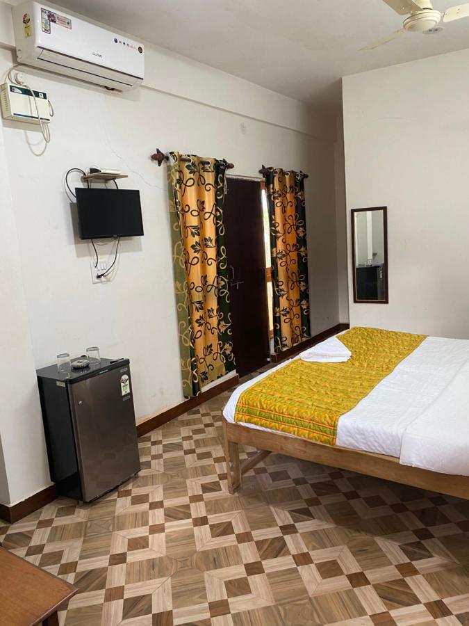 Baga Beach Prime Hotel Buitenkant foto
